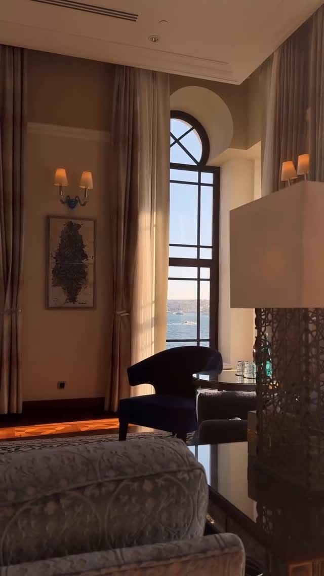 Post 4 by Luxury Hayat on Instagram (video)
