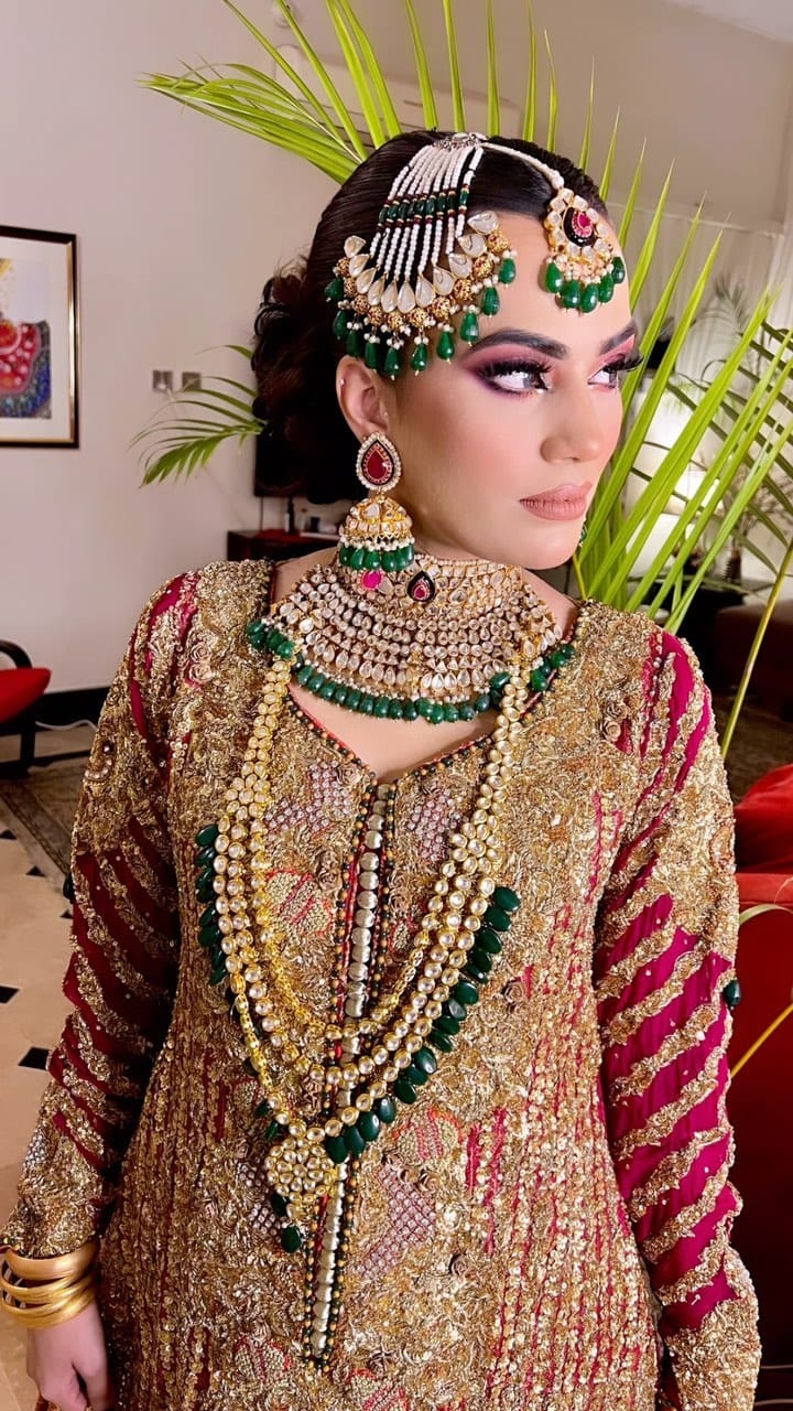 Post 9 by Maahwish Ahsan Bridal MUA + Hair Colourist on Instagram (video)