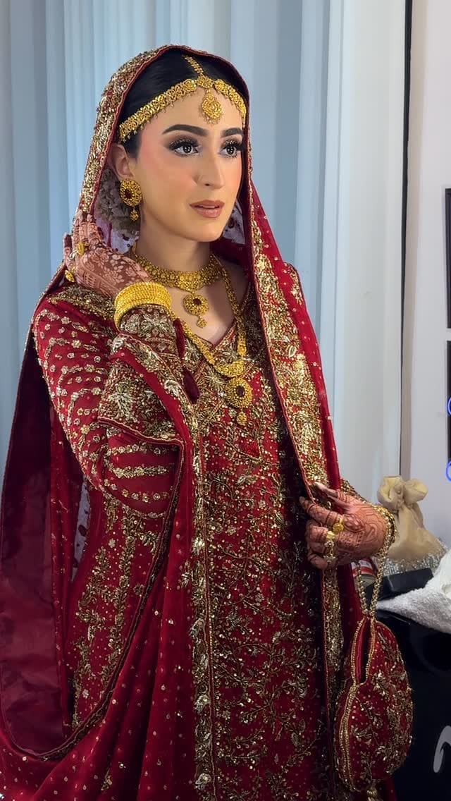 Post 3 by Maahwish Ahsan Bridal MUA + Hair Colourist on Instagram (video)