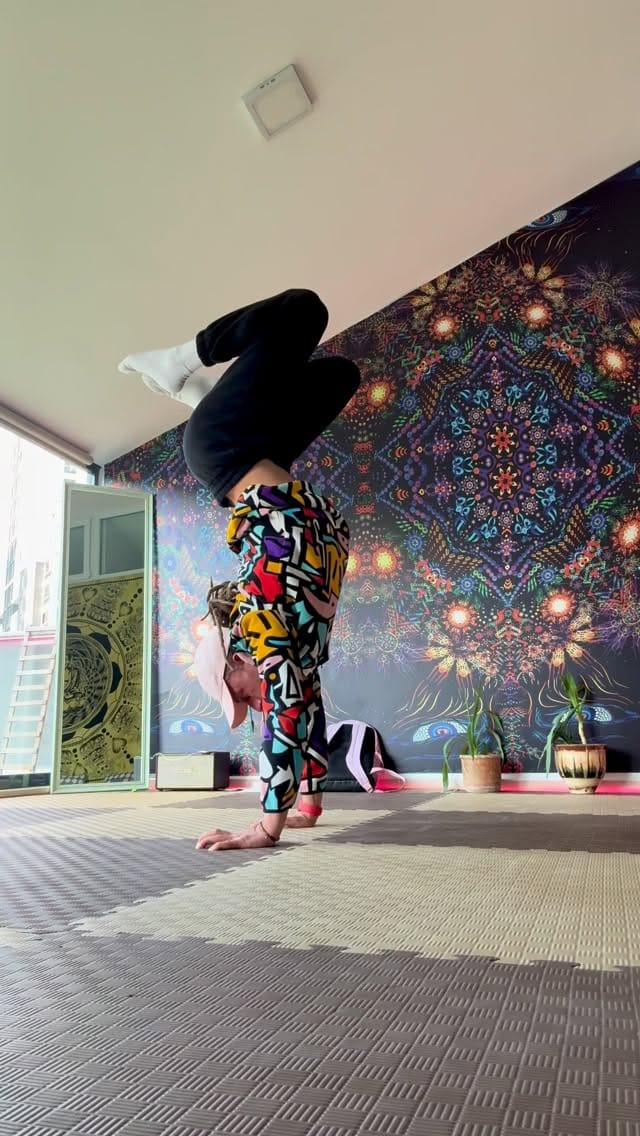 Post 6 by Cihan Uğurlu | Bursa Yoga 📍Nilüfer on Instagram (video)