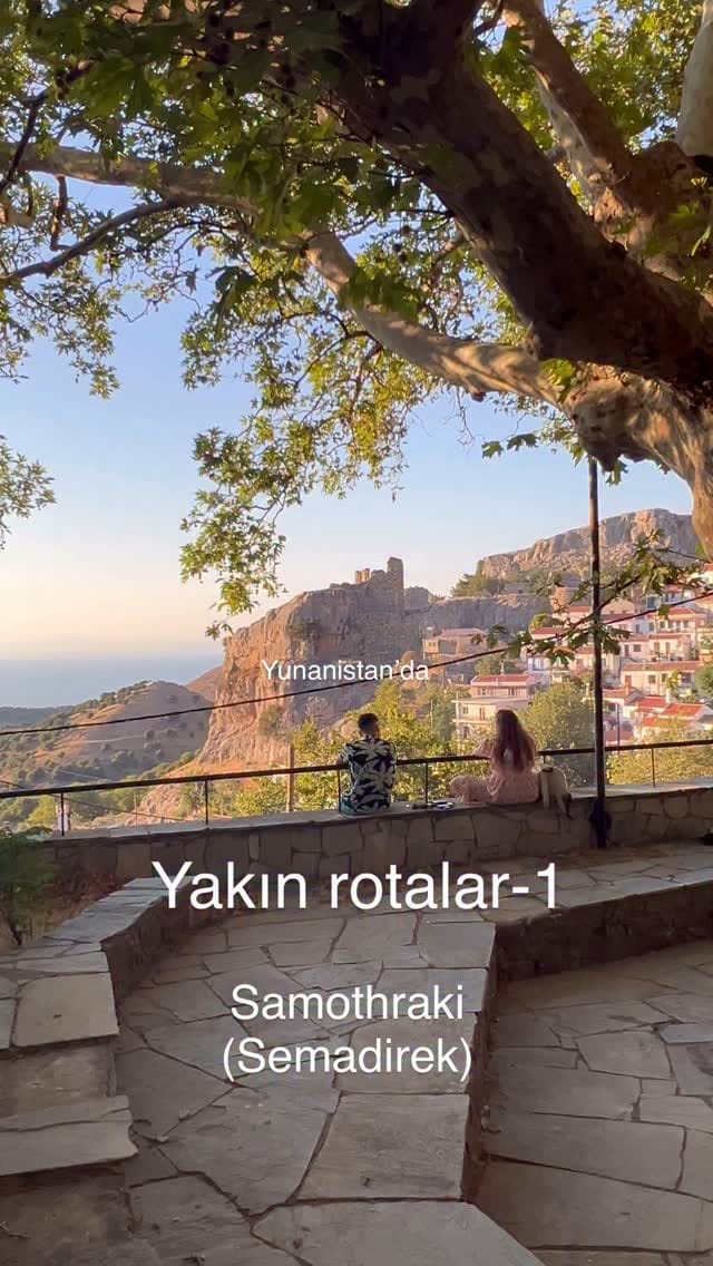 Post 7 by Hande Ç. on Instagram (video)