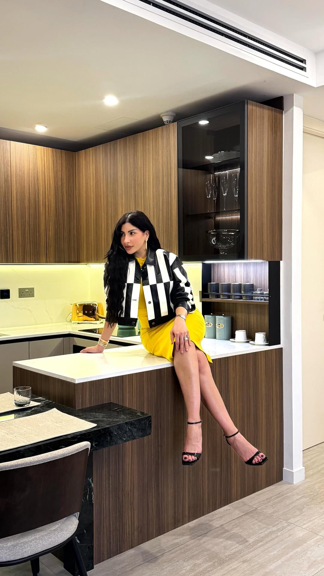 Post 1 by Safé Amri on Instagram (video)