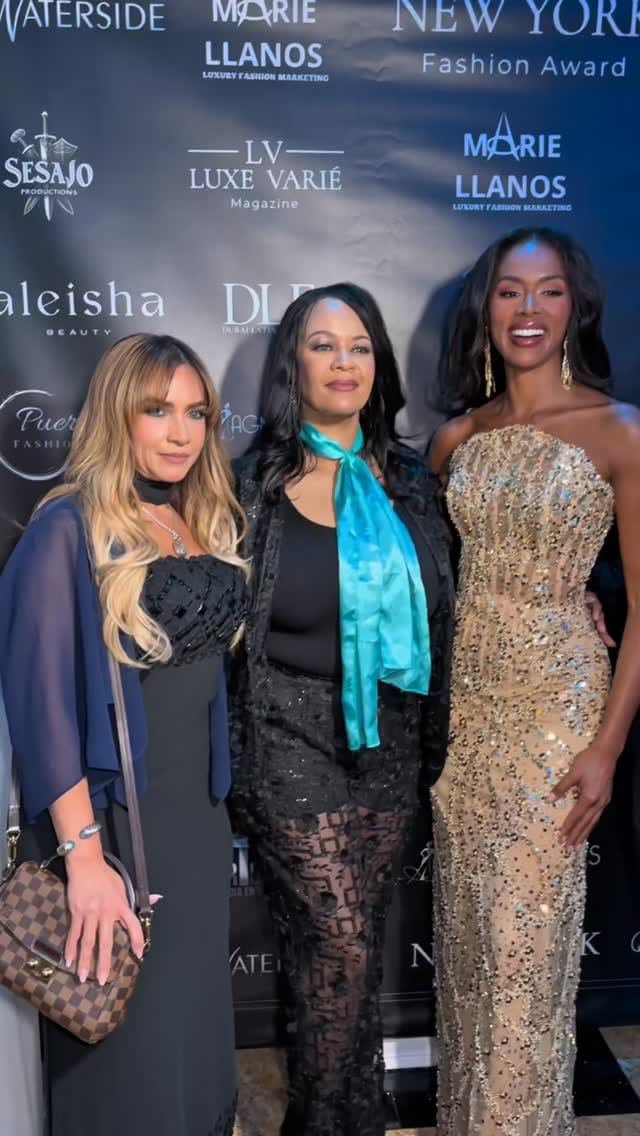 Post 7 by New York Fashion Award on Instagram (video)