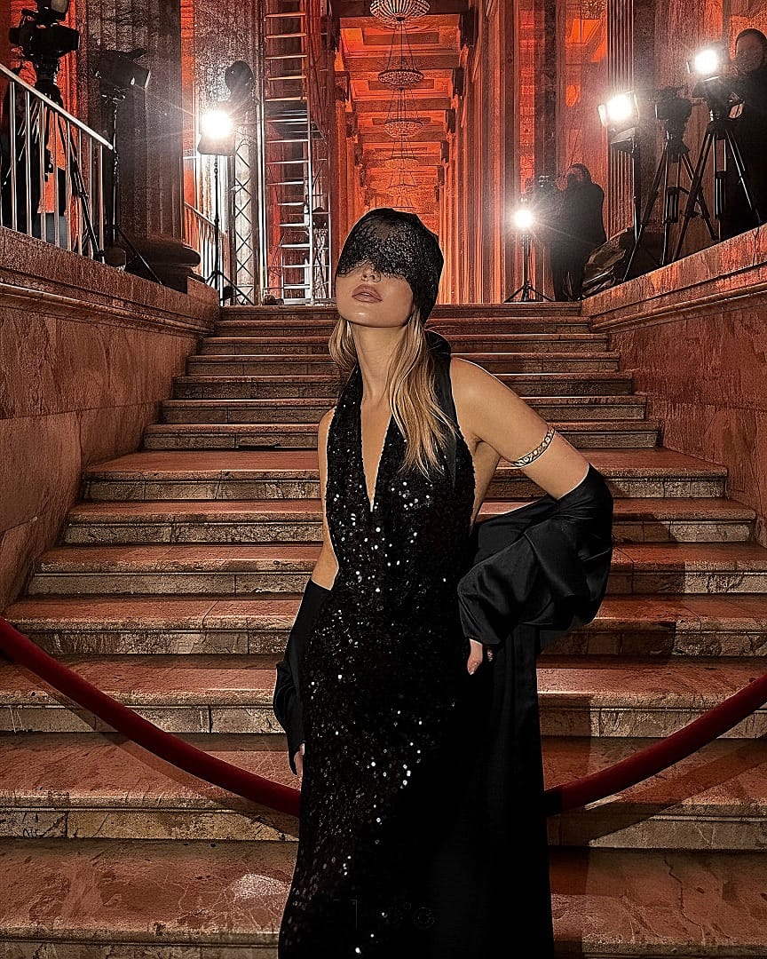 Post 7 by Polina Isakova - Fashion Influencer, Creative Director / Dubai on Instagram (carousel)