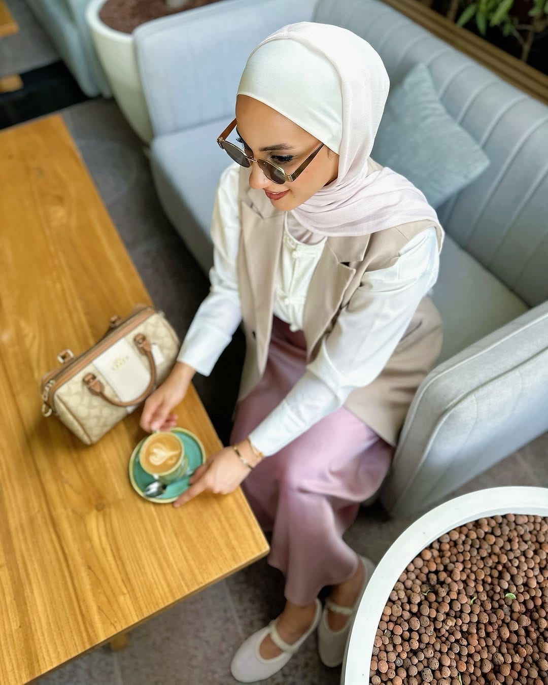 Post 8 by Ahlam Soufan on Instagram (carousel)