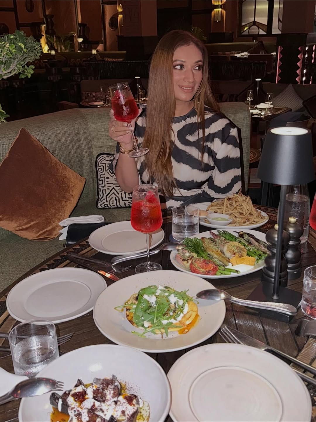 Post 9 by Pooja Biswas - UAE Influencer on Instagram (carousel)