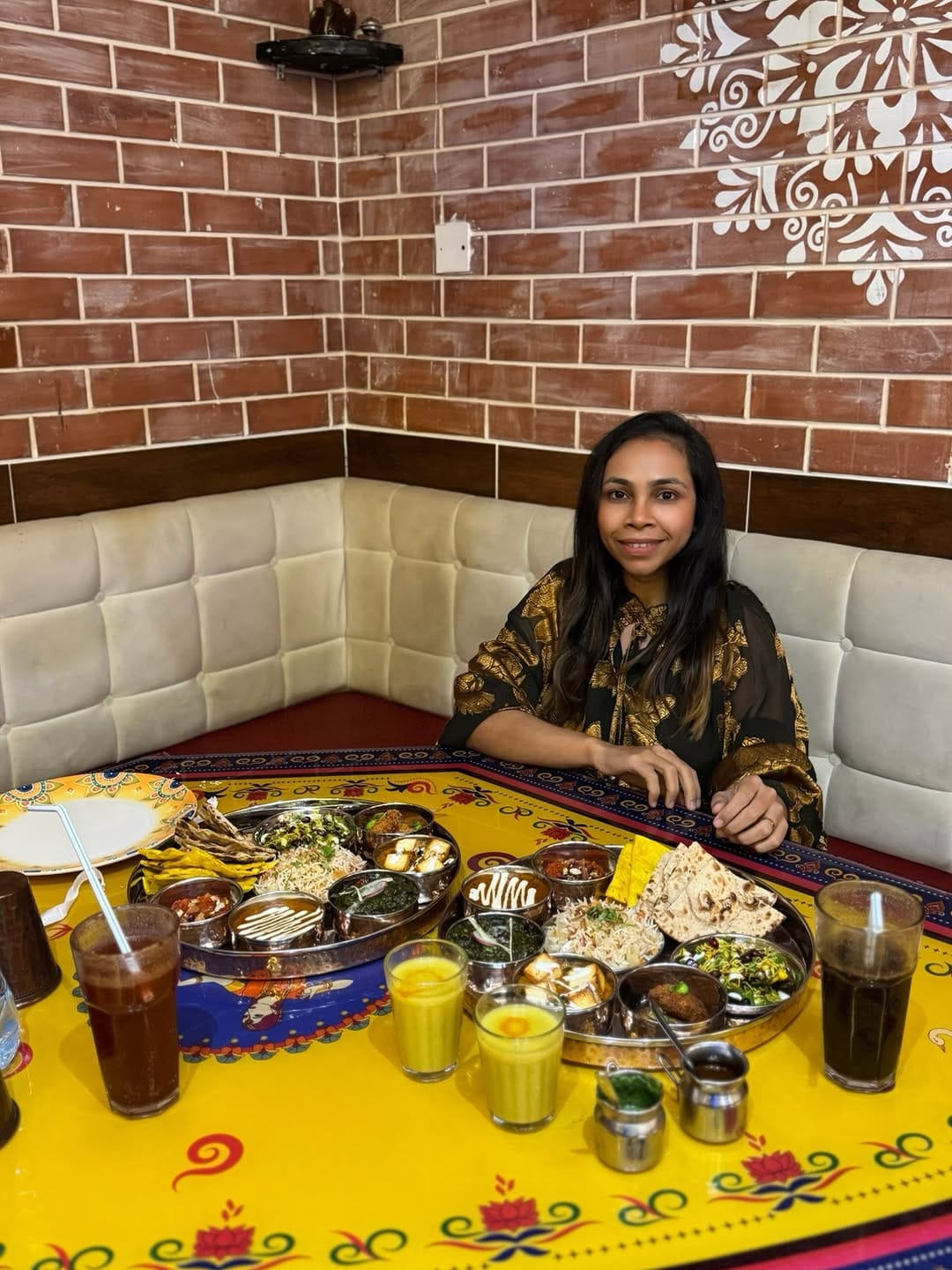 Post 5 by Sneha Patel #foodiecharteredaccountant on Instagram (carousel)