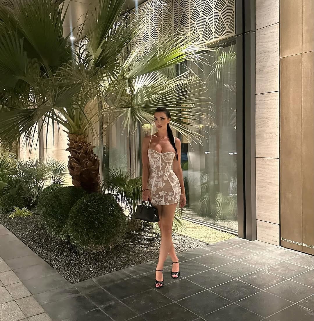Post 5 by Zahra on Instagram (image)