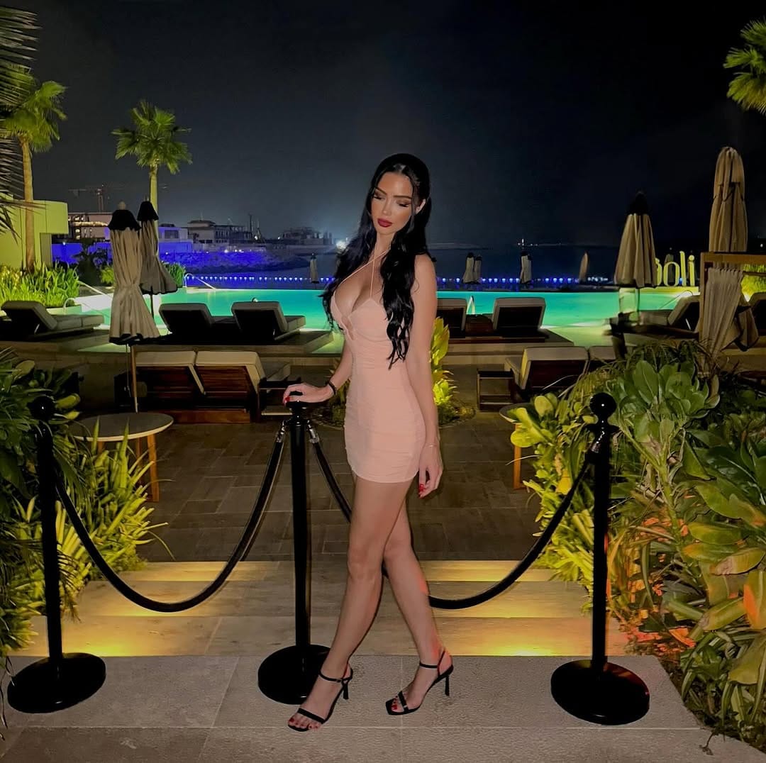 Post 6 by Zahra on Instagram (image)