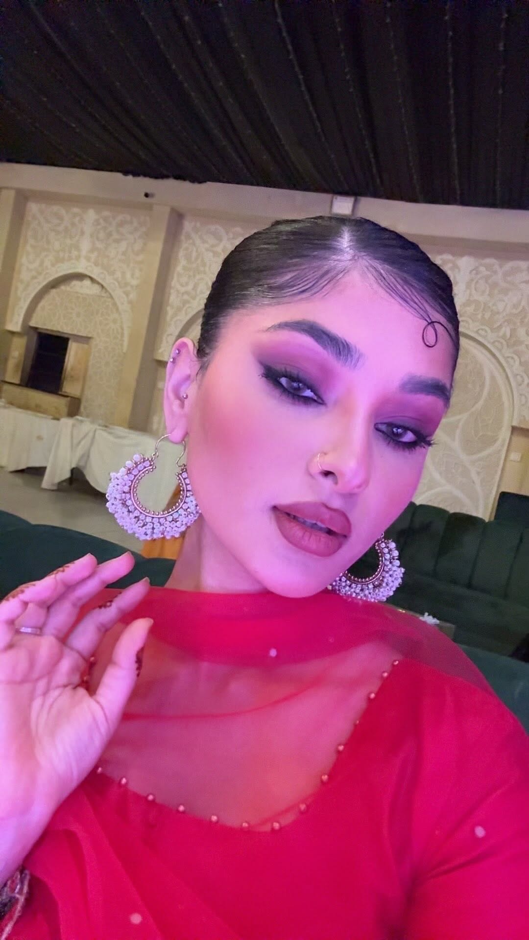 Post 8 by نمرا on Instagram (video)