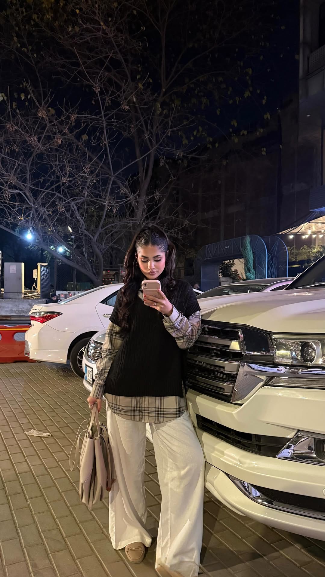 Post 3 by نمرا on Instagram (video)