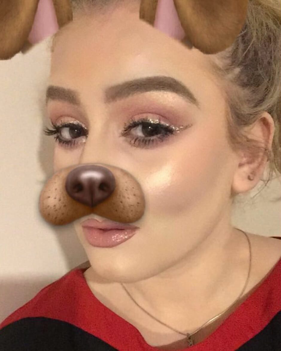 Post 8 by Eleni ✨ Content Creator on Instagram (carousel)