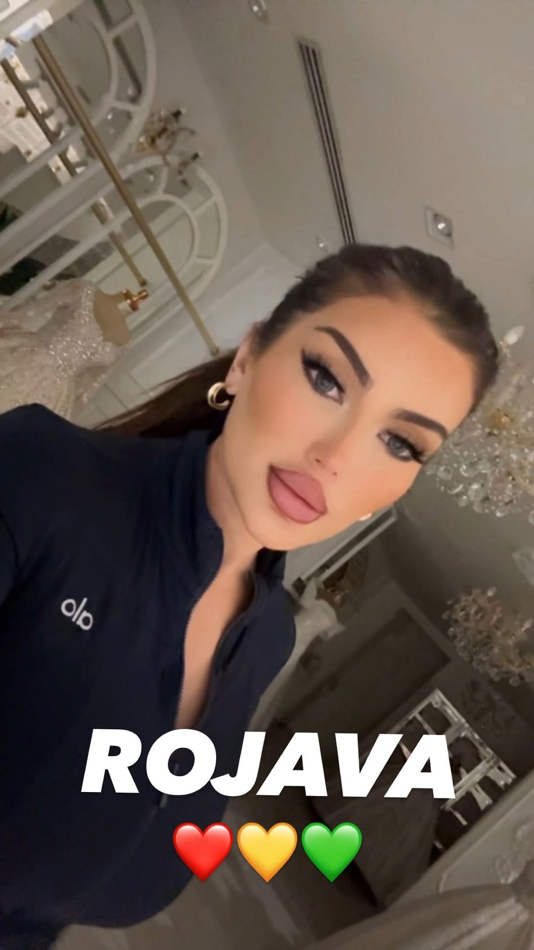 Post 1 by Helly Luv هيلى لوف on Instagram (video)