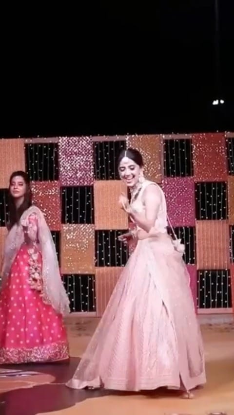 Post 8 by The Wedding Script on Instagram (video)
