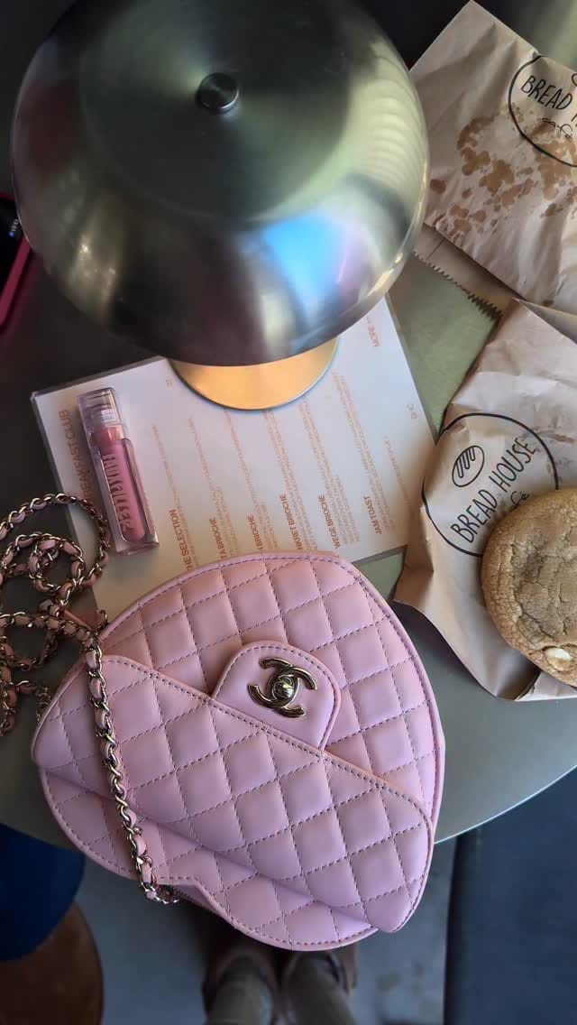 Post 7 by Veronika Górska on Instagram (video)