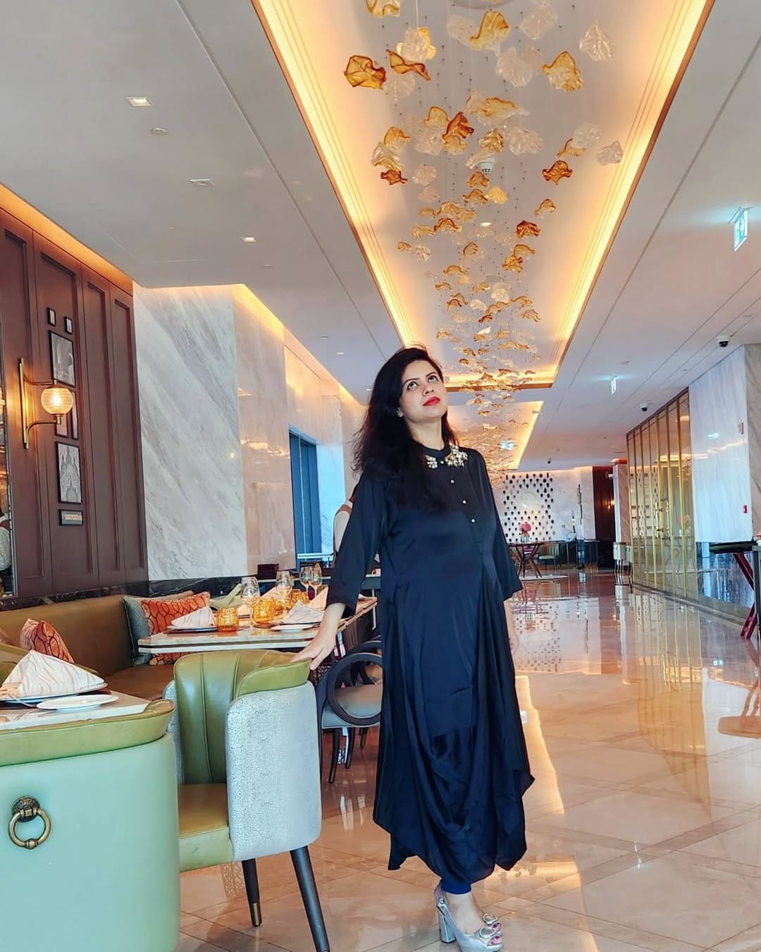 Post 5 by Nidhi Sharma🧿 on Instagram (carousel)