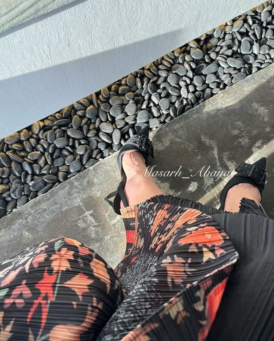 Post 9 by MASARH ABAYAT | مسرة عبايات on Instagram (carousel)