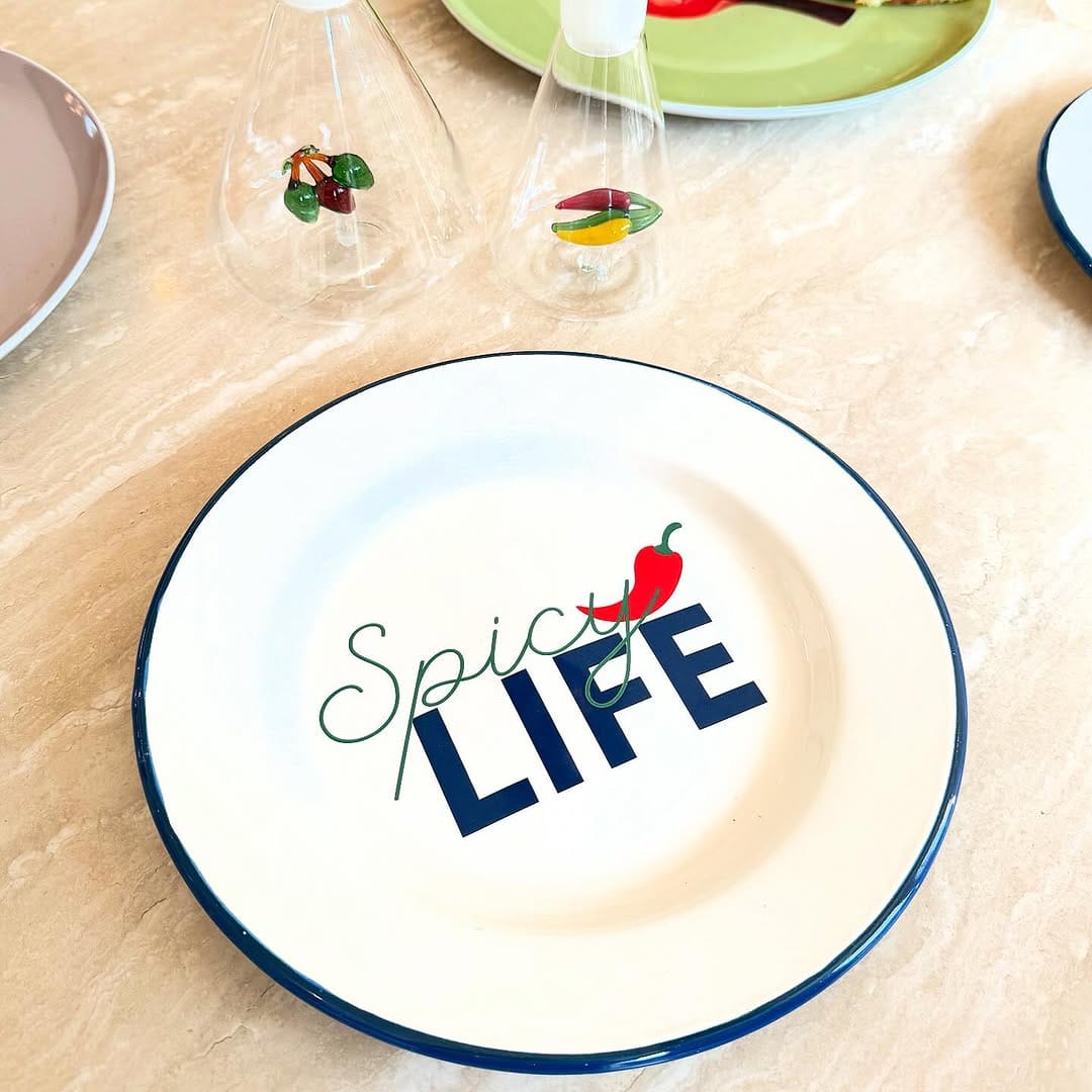 Post 4 by Inna Carton | Luxury Gifting Services on Instagram (image)