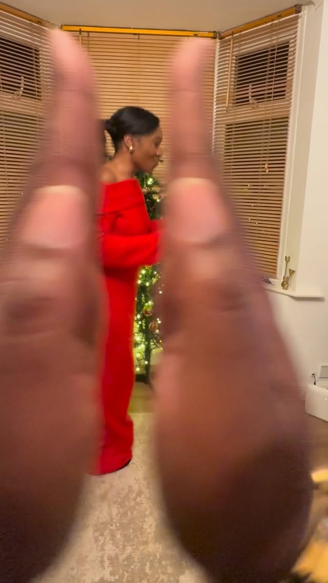 Post 4 by Desreen Ahanonu ♡ on Instagram (video)