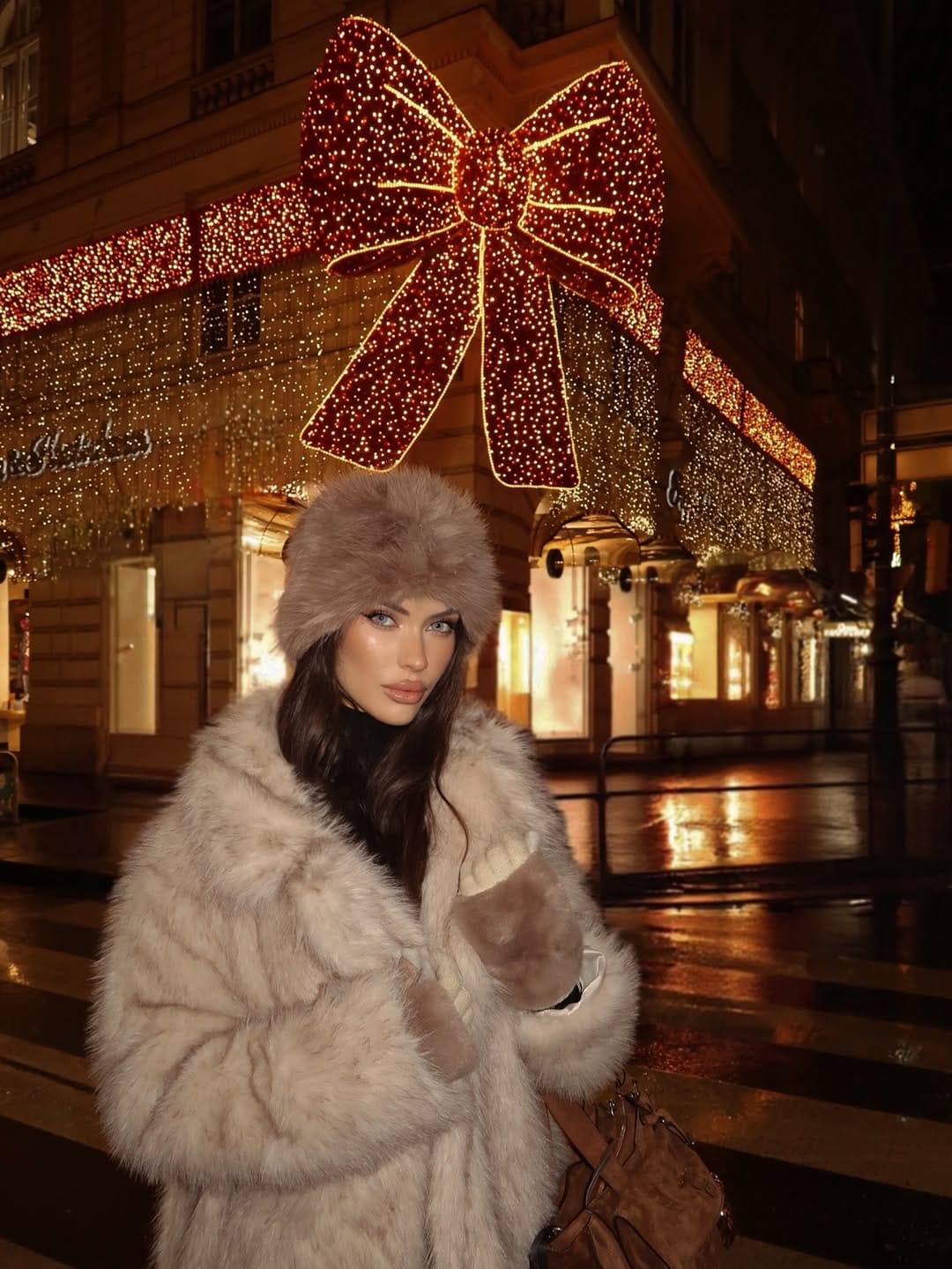 Post 6 by Katerina Dimitriou on Instagram (carousel)