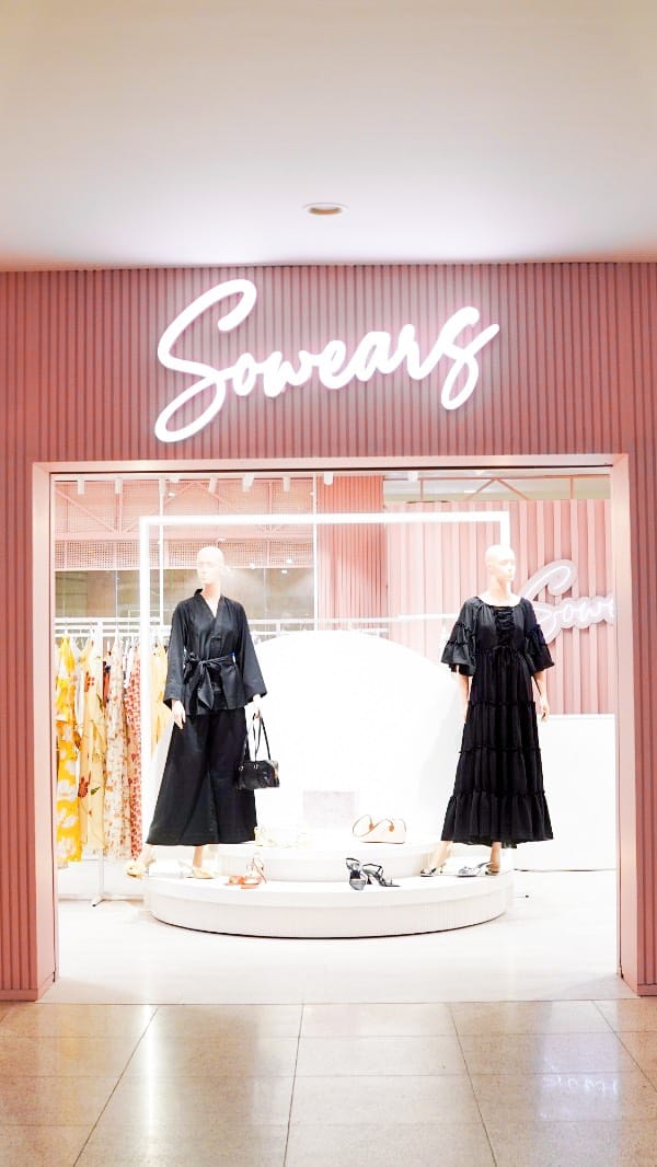 Post 4 by Sowears Stores on Instagram (video)