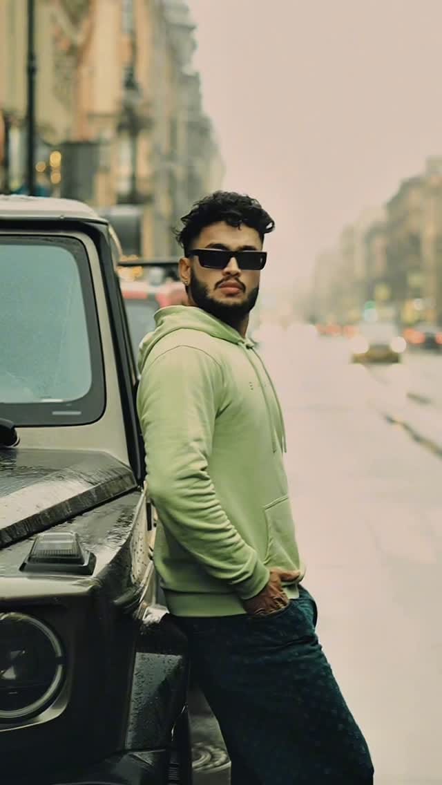 Post 3 by YASH MUKATI on Instagram (video)