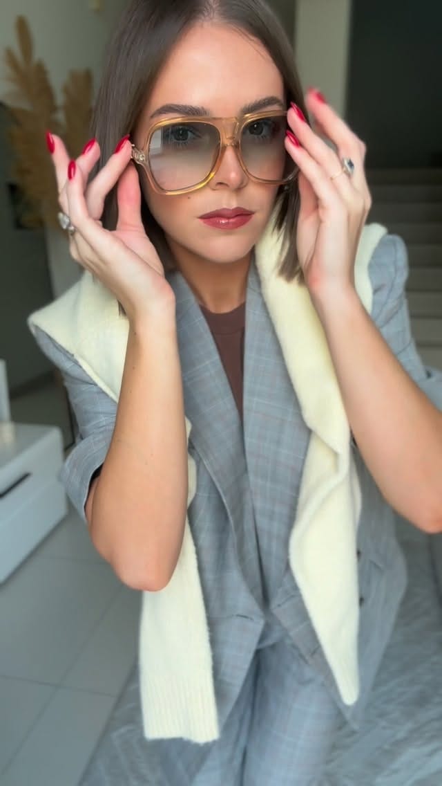 Post 2 by 𝒮𝒽𝒶𝓇𝑜𝓃 𝑀𝒸𝒜𝓁𝒾𝓃𝒹𝑒𝓃 on Instagram (video)
