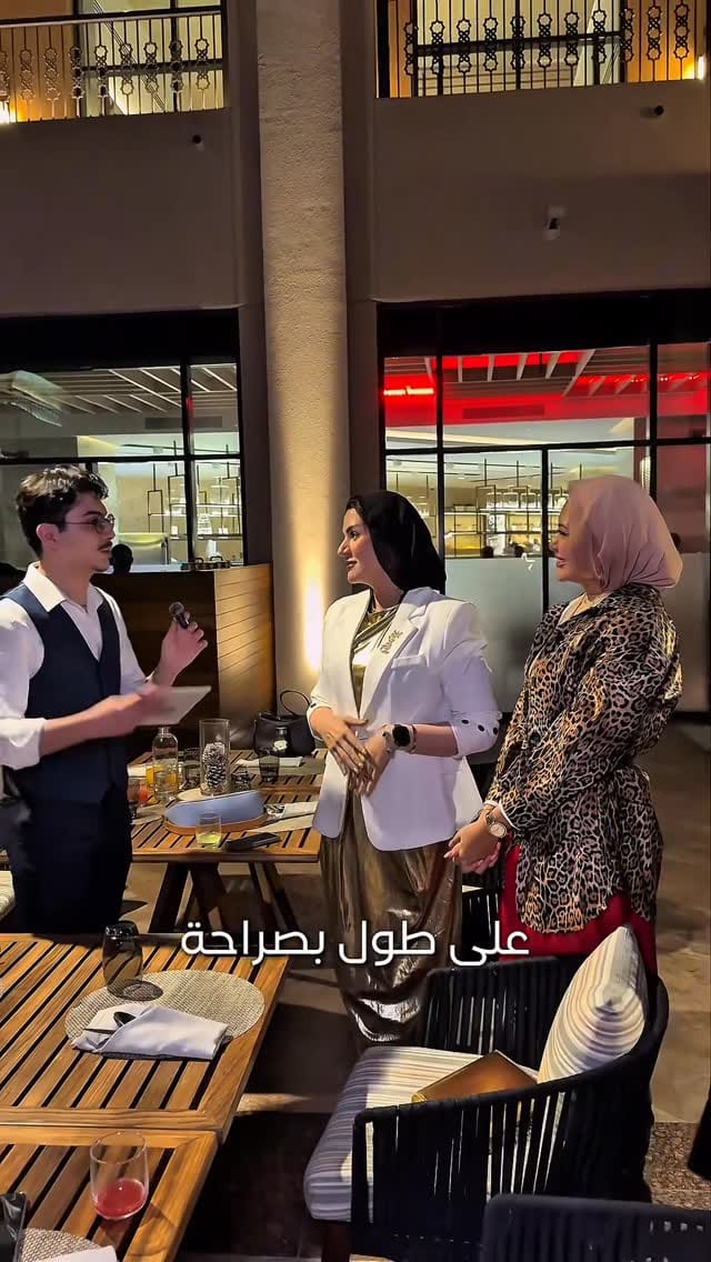 Post 3 by La-Vida on Instagram (video)