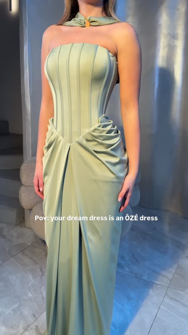 Post 7 by 𝚃𝚑𝚎 𝚑𝚘𝚞𝚛 𝚍𝚛𝚎𝚜𝚜 𝚄𝙰𝙴 🇦🇪 on Instagram (video)