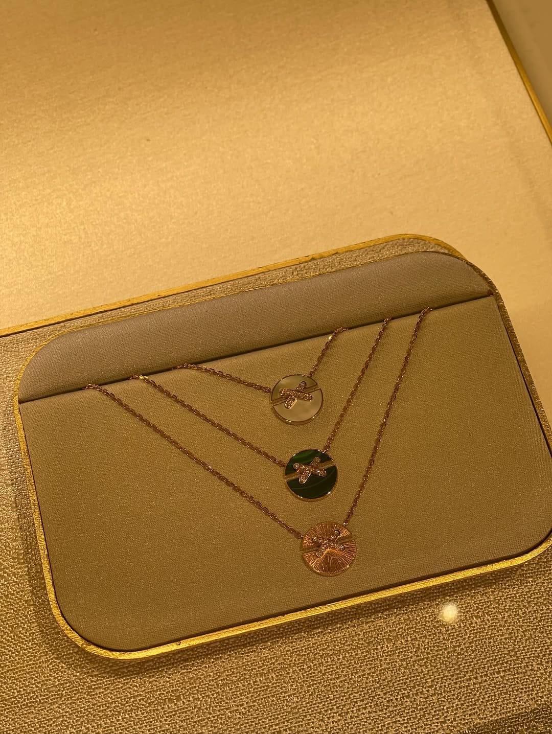 Post 7 by Luxurious Shopping  🛍💎 on Instagram (carousel)