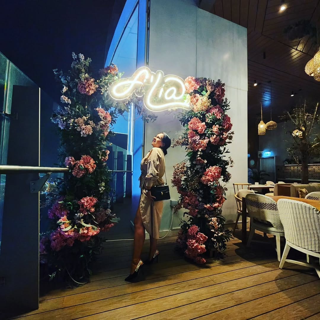 Post 9 by Andrea Mikulandra on Instagram (carousel)