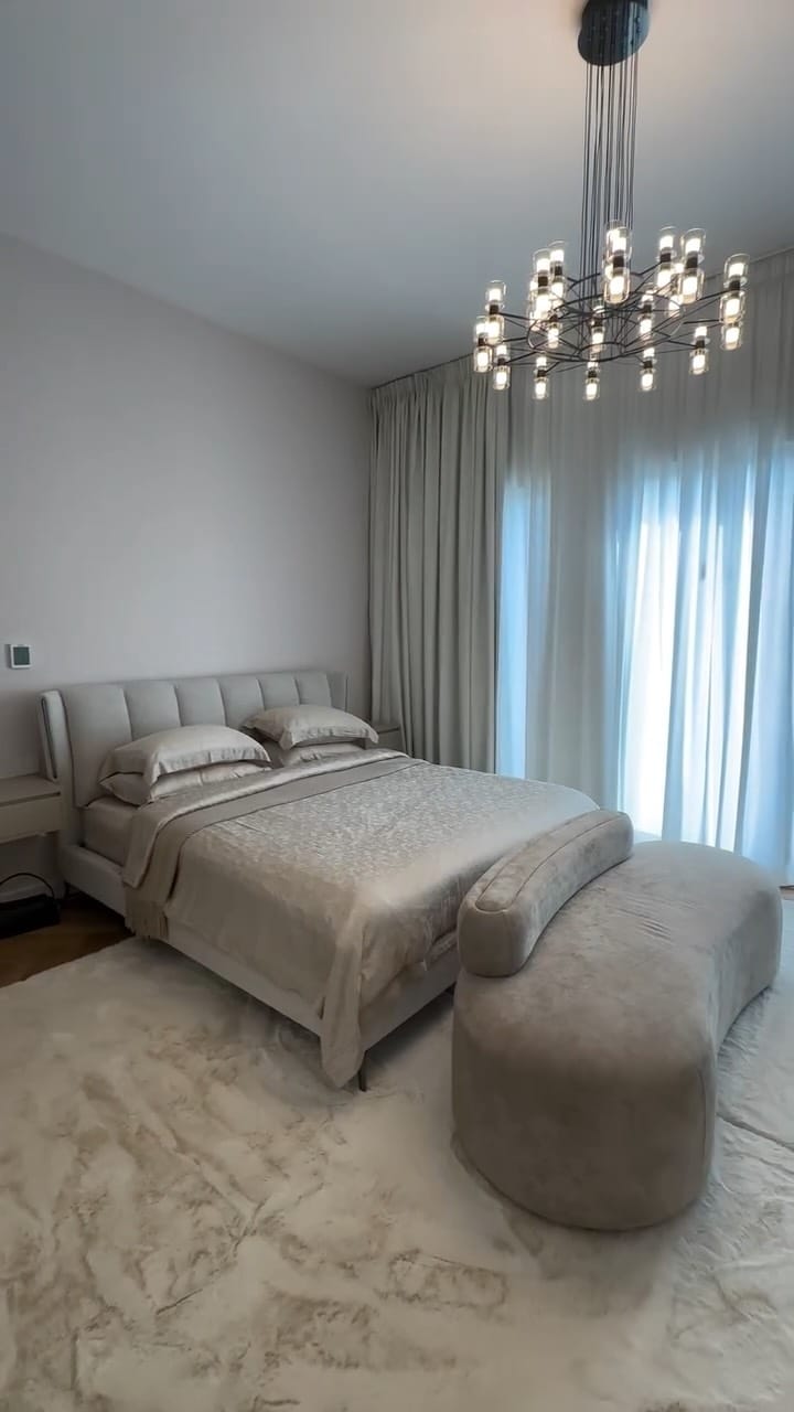 Post 2 by Furmories on Instagram (video)
