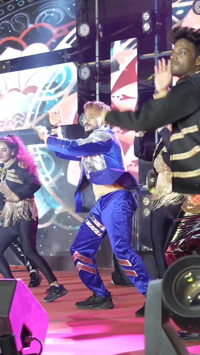Post 6 by Sheraz Malik on Instagram (video)