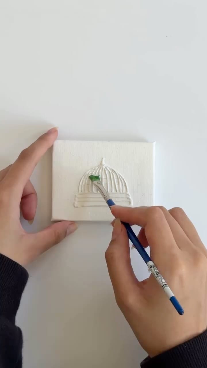 Post 3 by Saaraa on Instagram (video)