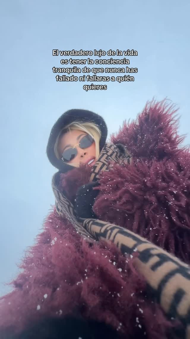 Post 5 by ANDREA SALADIÉ on Instagram (video)
