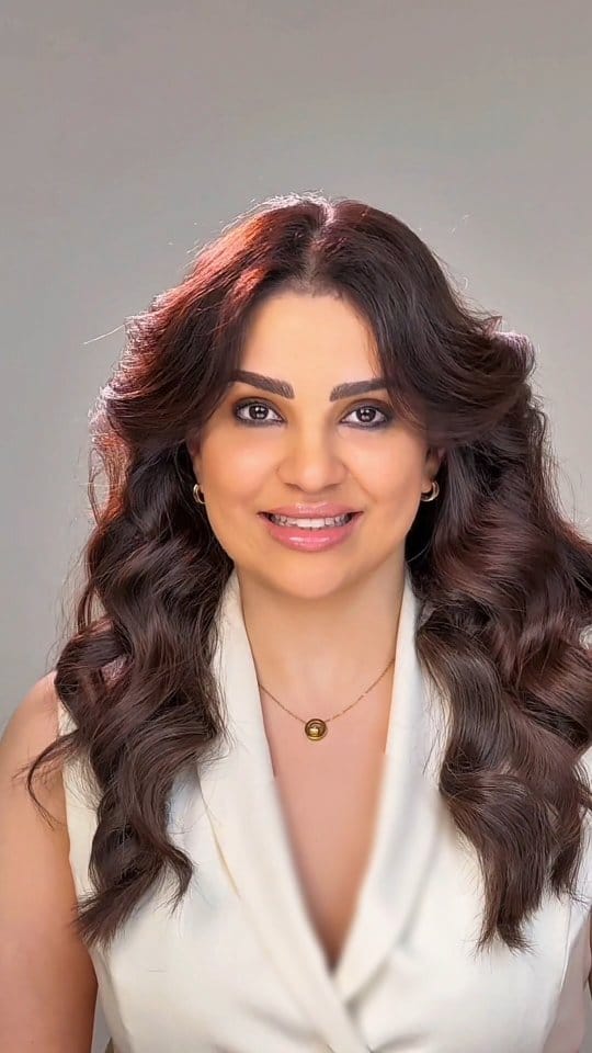 Post 3 by سایه نجاتی/آموزش و خدمات کوتاهی مو on Instagram (video)