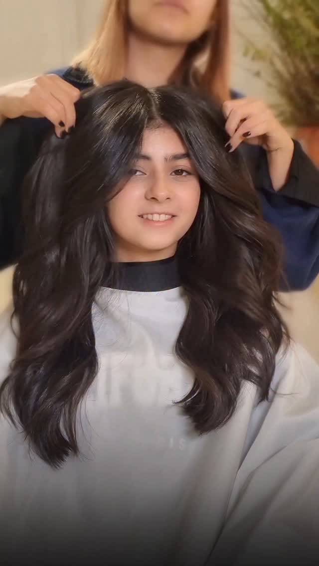 Post 2 by سایه نجاتی/آموزش و خدمات کوتاهی مو on Instagram (video)