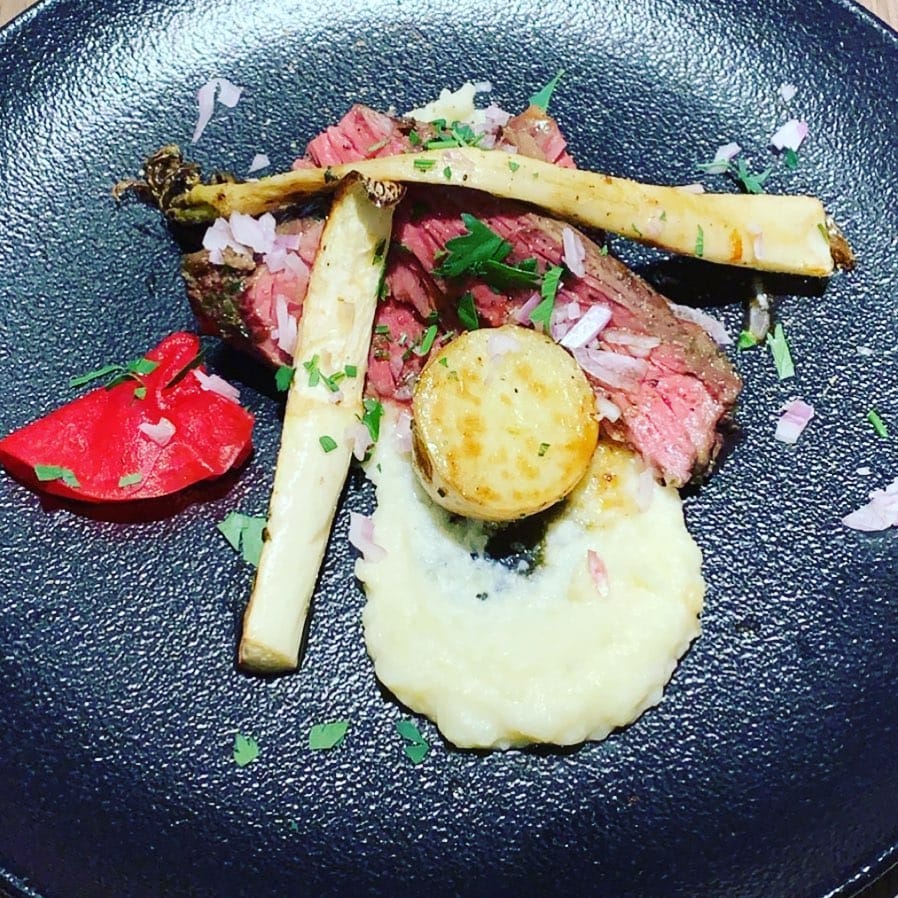 Post 9 by N on Instagram (image)