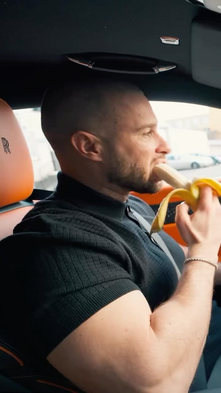 Post 6 by Kocsis Bence Márk on Instagram (video)