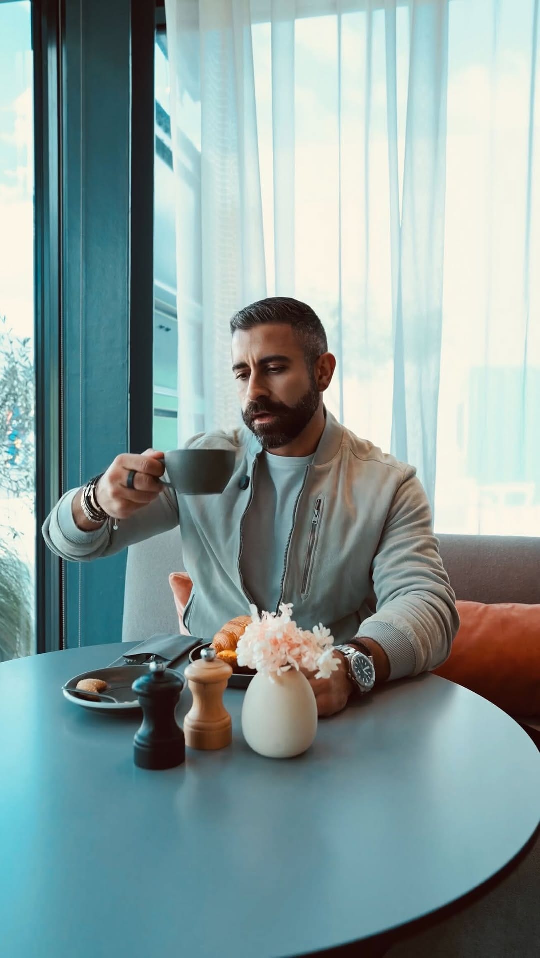 Post 2 by GEORGES KALLAB on Instagram (video)