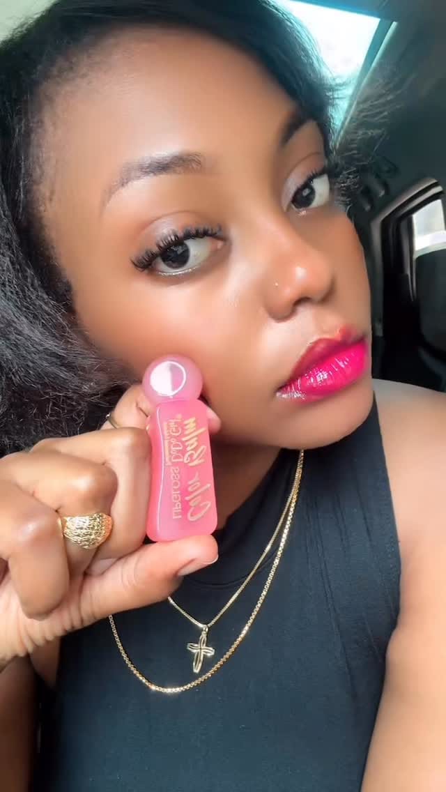 Post 9 by Slay with bahariatz on Instagram (video)