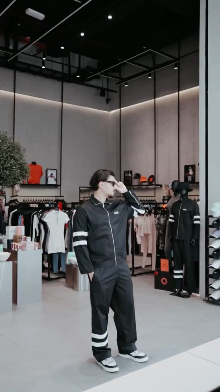 Post 2 by Circle Mall on Instagram (video)