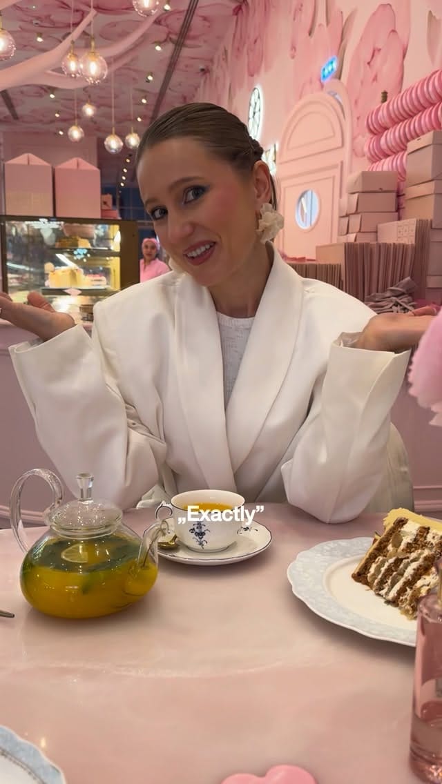 Post 6 by Olha Rodyk on Instagram (video)