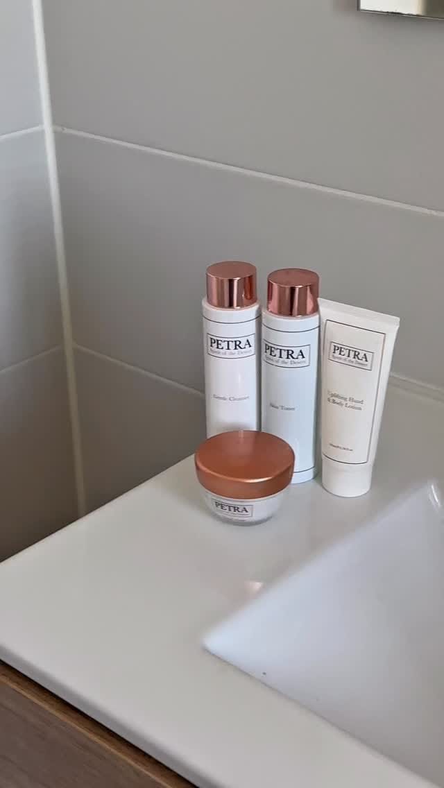 Post 2 by Petra Cosmetics on Instagram (video)
