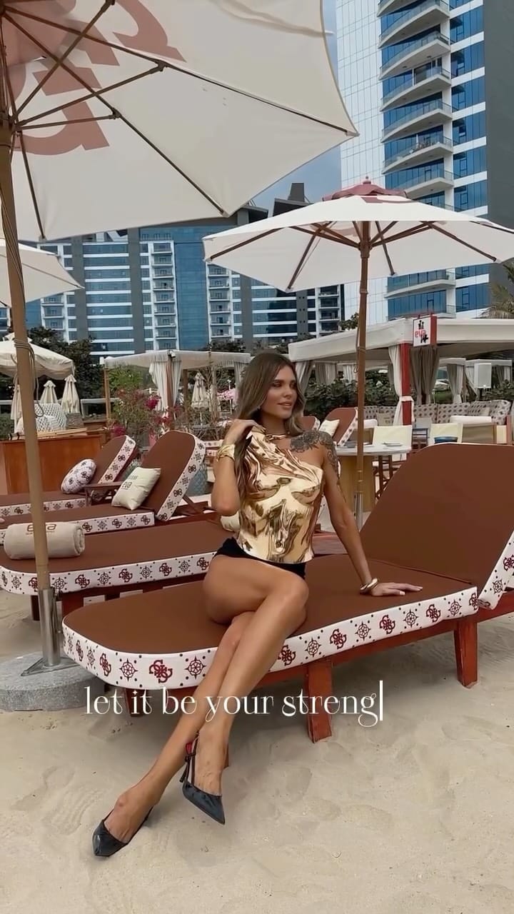 Post 9 by Angelica De Blanc | model on Instagram (video)