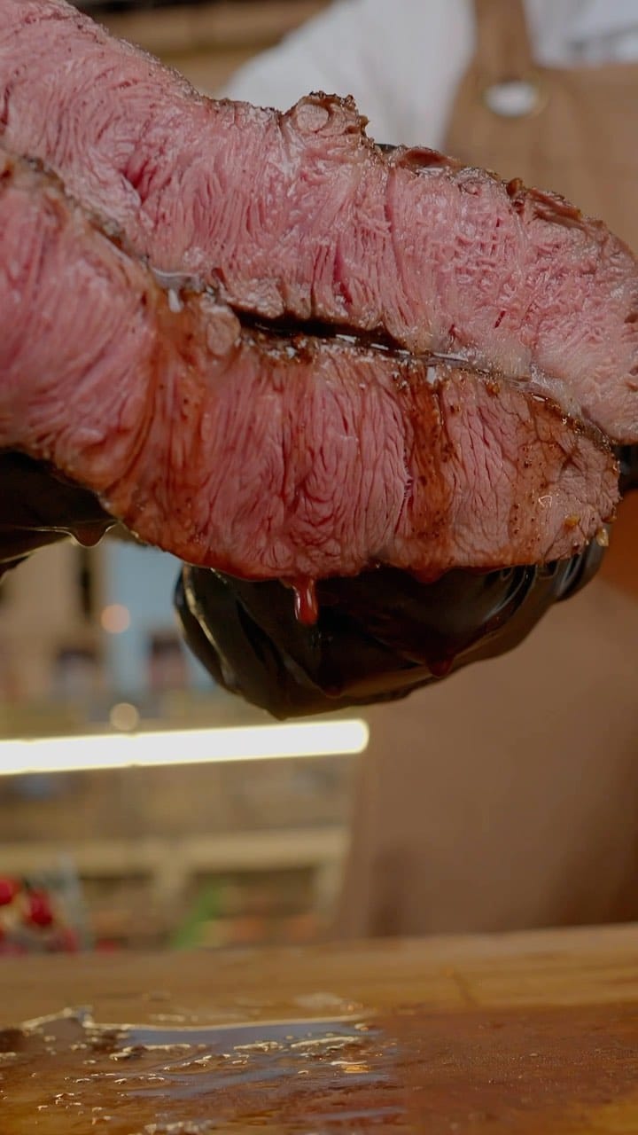 Post 10 by Prime Gourmet on Instagram (video)