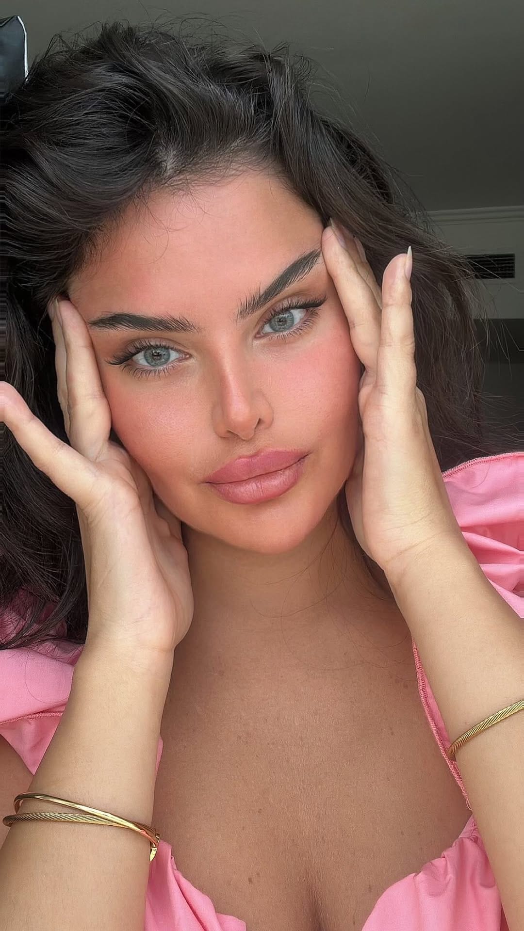 Post 9 by Kinda Mouazzen on Instagram (video)