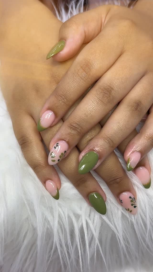 Post 5 by SkinnScalp on Instagram (video)