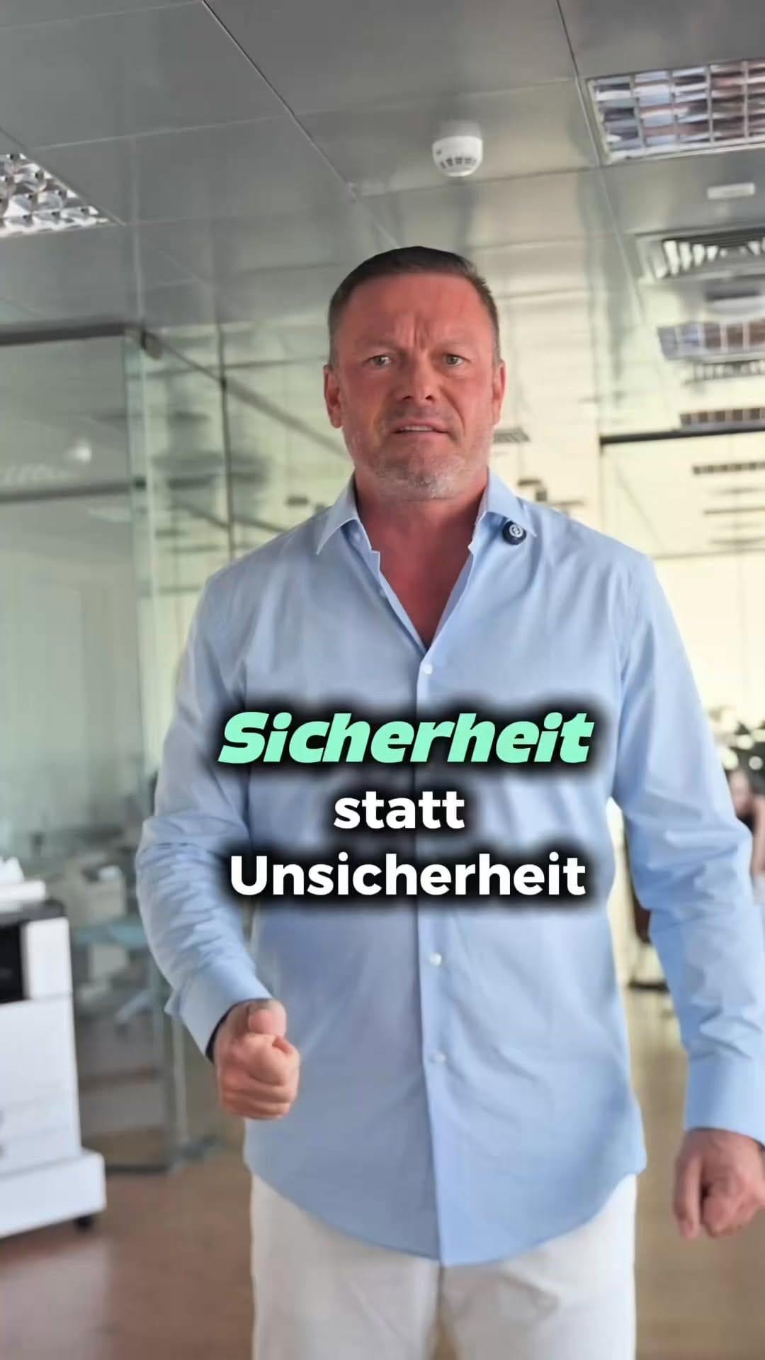 Post 5 by Tino Ludwig on Instagram (video)