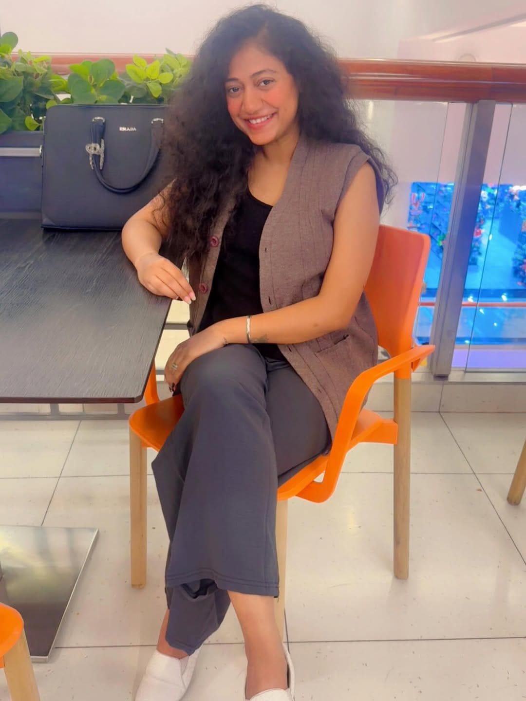 Post 3 by Vidhi Mistry on Instagram (image)